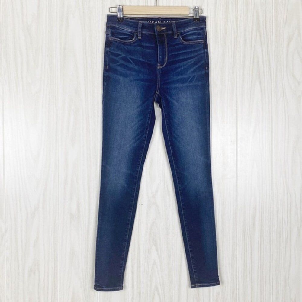 American Eagle | Medium Wash Hi Rise Jegging Size 2